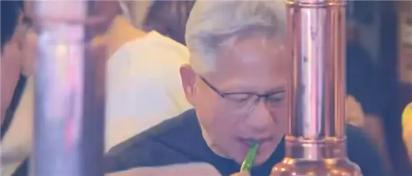 xUUZRaRRrreLE0Dd.jpg
