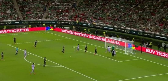 ybT06lD6TDcDoDT7.jpg